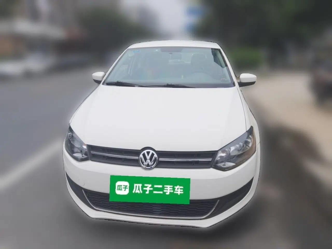 Volkswagen Polo 2011 1.4L Manual ZhiLe Edition — миниатюра 2