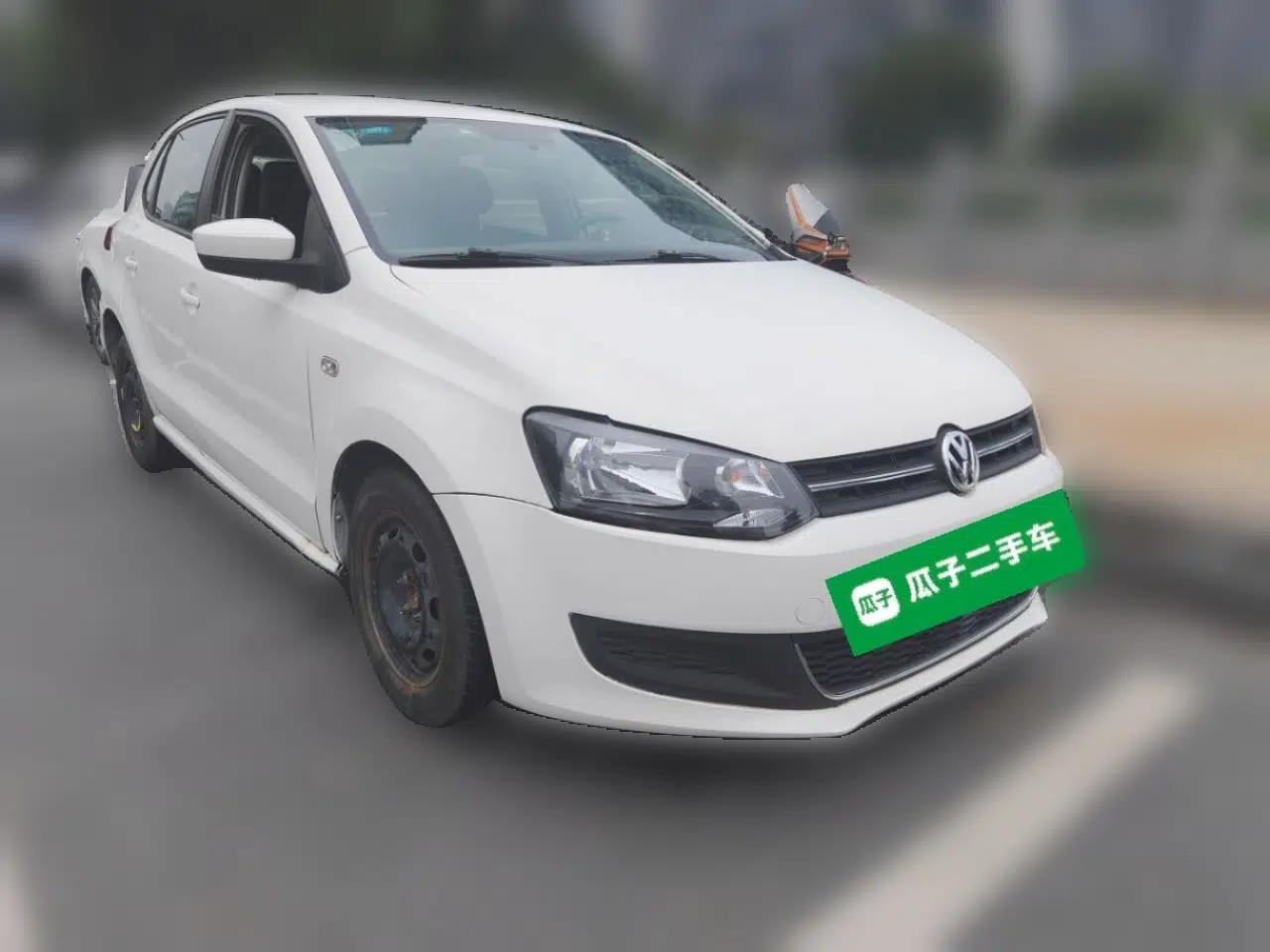 Volkswagen Polo 2011 1.4L Manual ZhiLe Edition — миниатюра 3