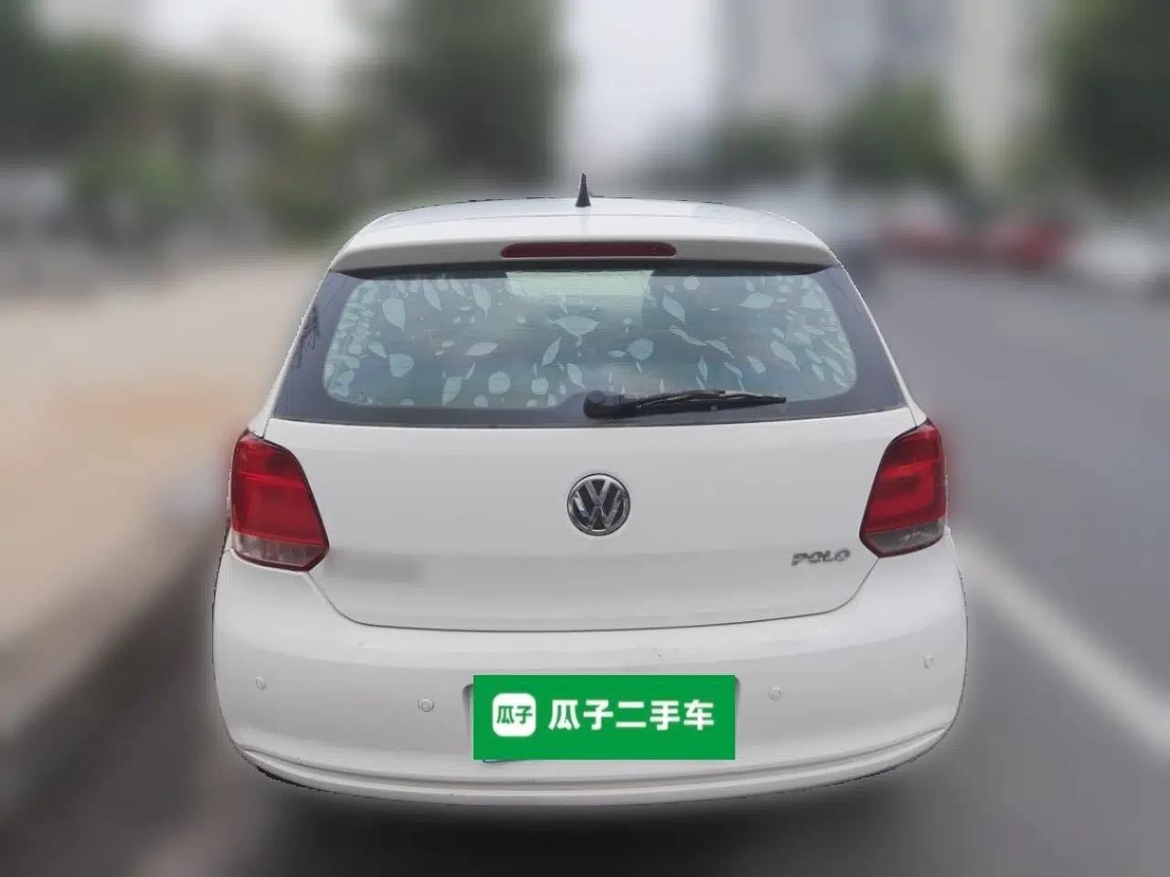 Volkswagen Polo 2011 1.4L Manual ZhiLe Edition — миниатюра 5