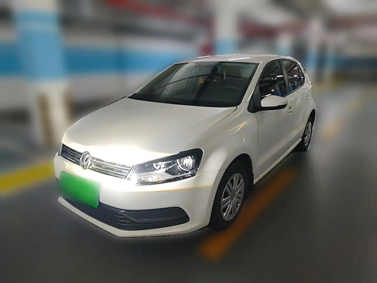 Volkswagen Polo 2016 1.4L Manual Fashion Model — миниатюра 1
