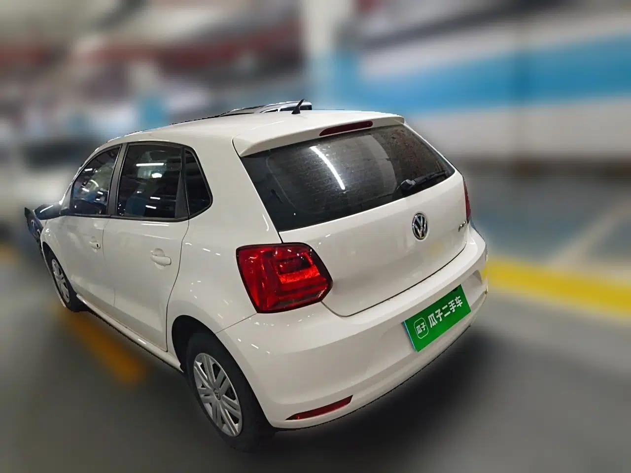Volkswagen Polo 2016 1.4L Manual Fashion Model — миниатюра 4