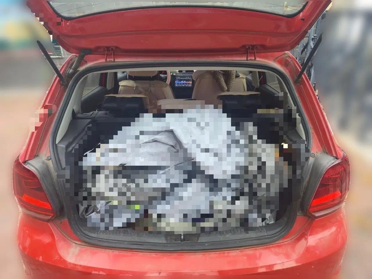 Volkswagen Polo 2016 1.4L Manual Fashion Model — миниатюра 19