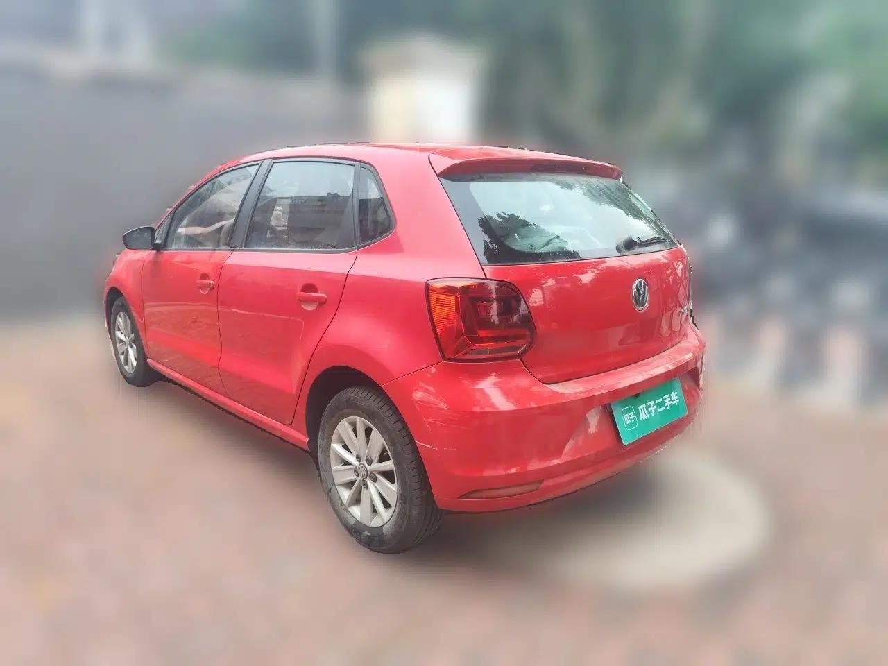 Volkswagen Polo 2016 1.4L Manual Fashion Model — миниатюра 4