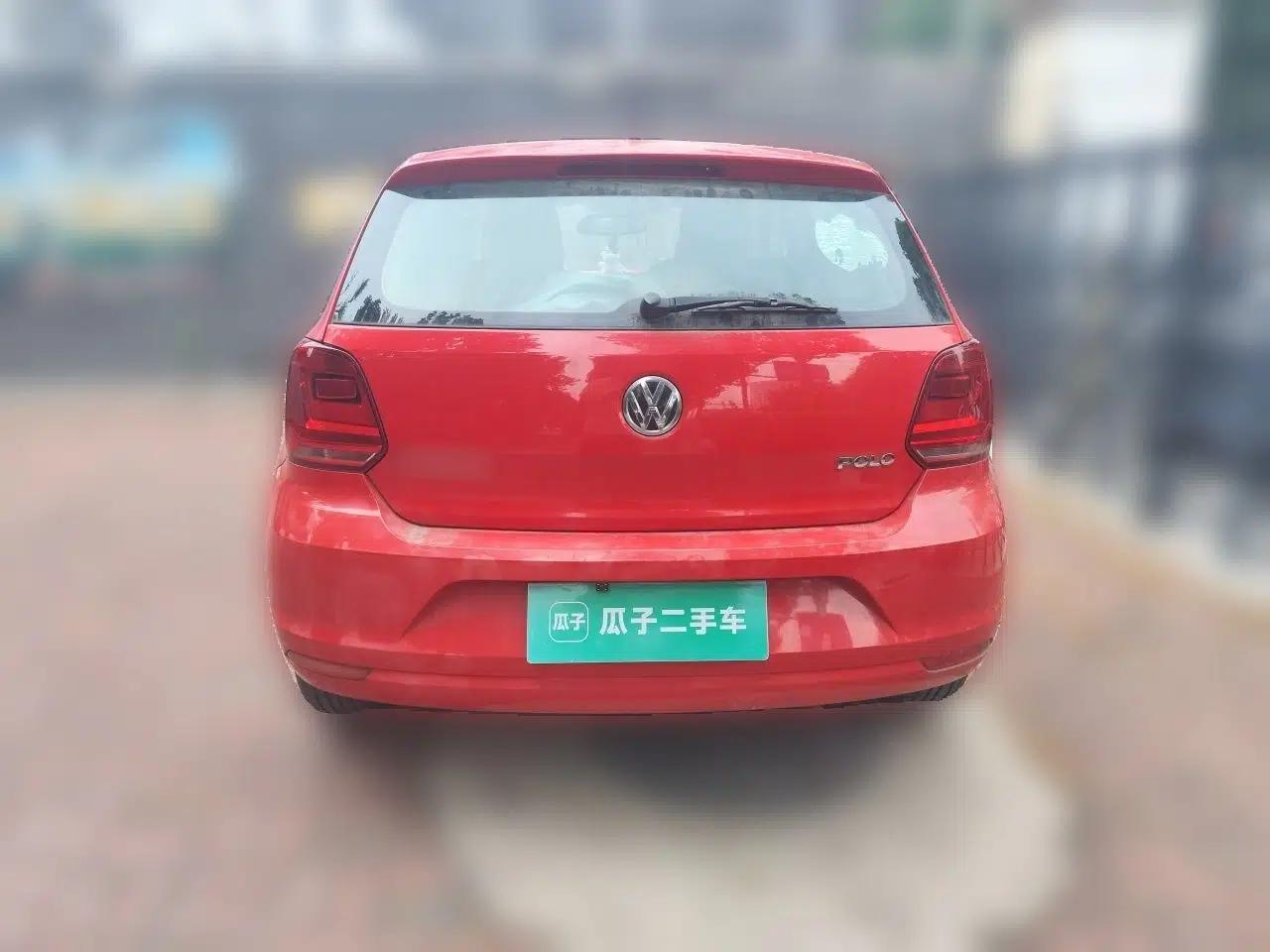Volkswagen Polo 2016 1.4L Manual Fashion Model — миниатюра 5