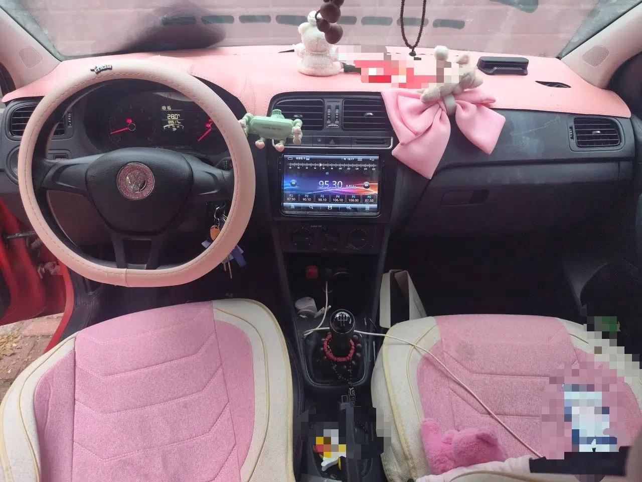 Volkswagen Polo 2016 1.4L Manual Fashion Model — миниатюра 9
