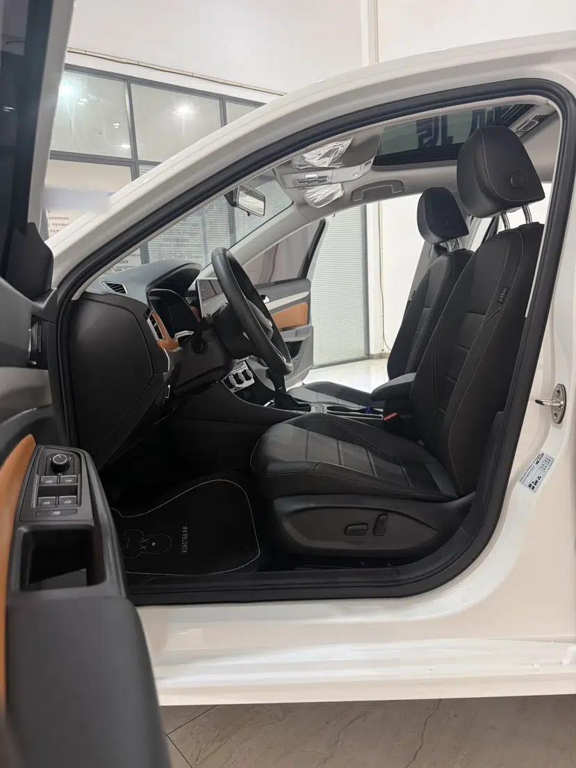 Volkswagen Bora 2023 200TSI DSG YueXing PRO Edition — миниатюра 15