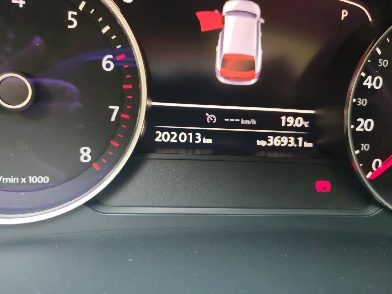 Volkswagen Touareg 2017 3.0 TSI Yuyue Model — миниатюра 12