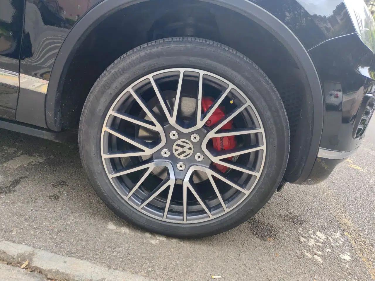 Volkswagen Touareg 2017 3.0 TSI Yuyue Model — миниатюра 8