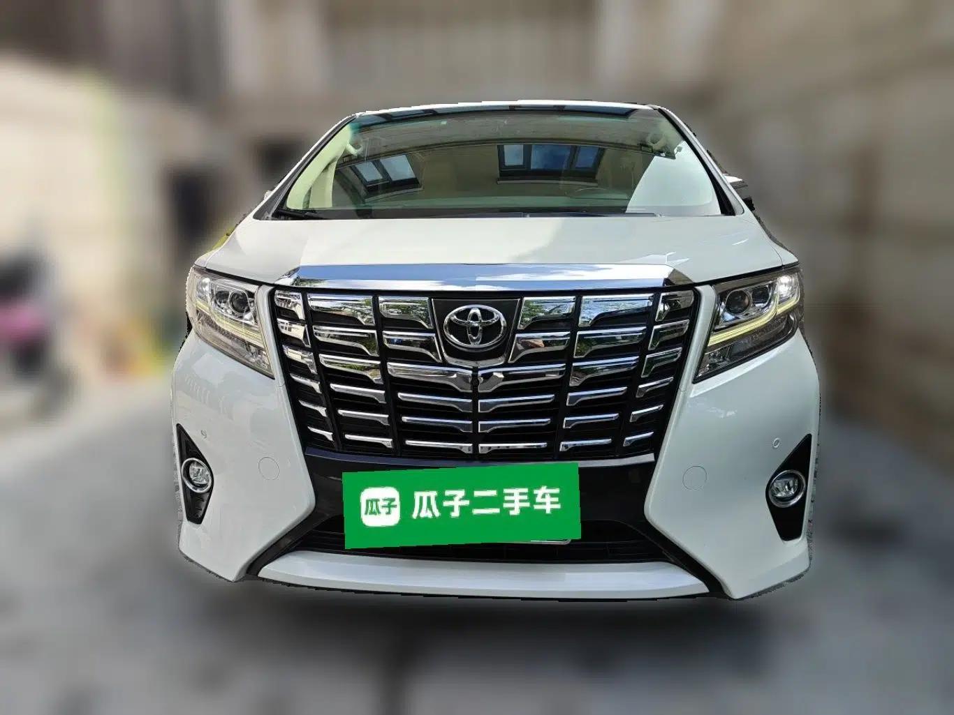 Toyota Alphard 2018 3.5L Luxury Edition — миниатюра 2
