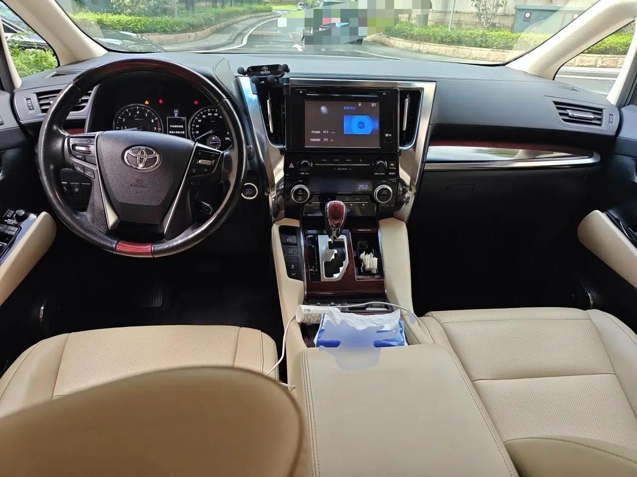 Toyota Alphard 2018 3.5L Luxury Edition — миниатюра 9