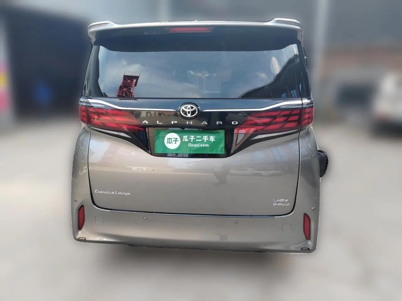 Toyota Alphard 2024 Dual-Engine 2.5L Deluxe Edition — миниатюра 5