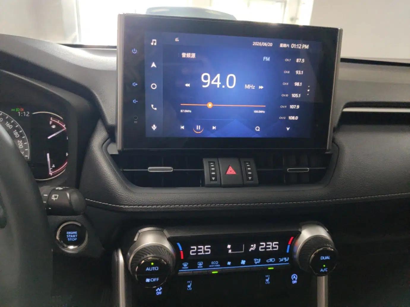 Toyota RAV4 2022 2.0L CVT Two-Wheel Drive Fashion Plus Edition — миниатюра 15