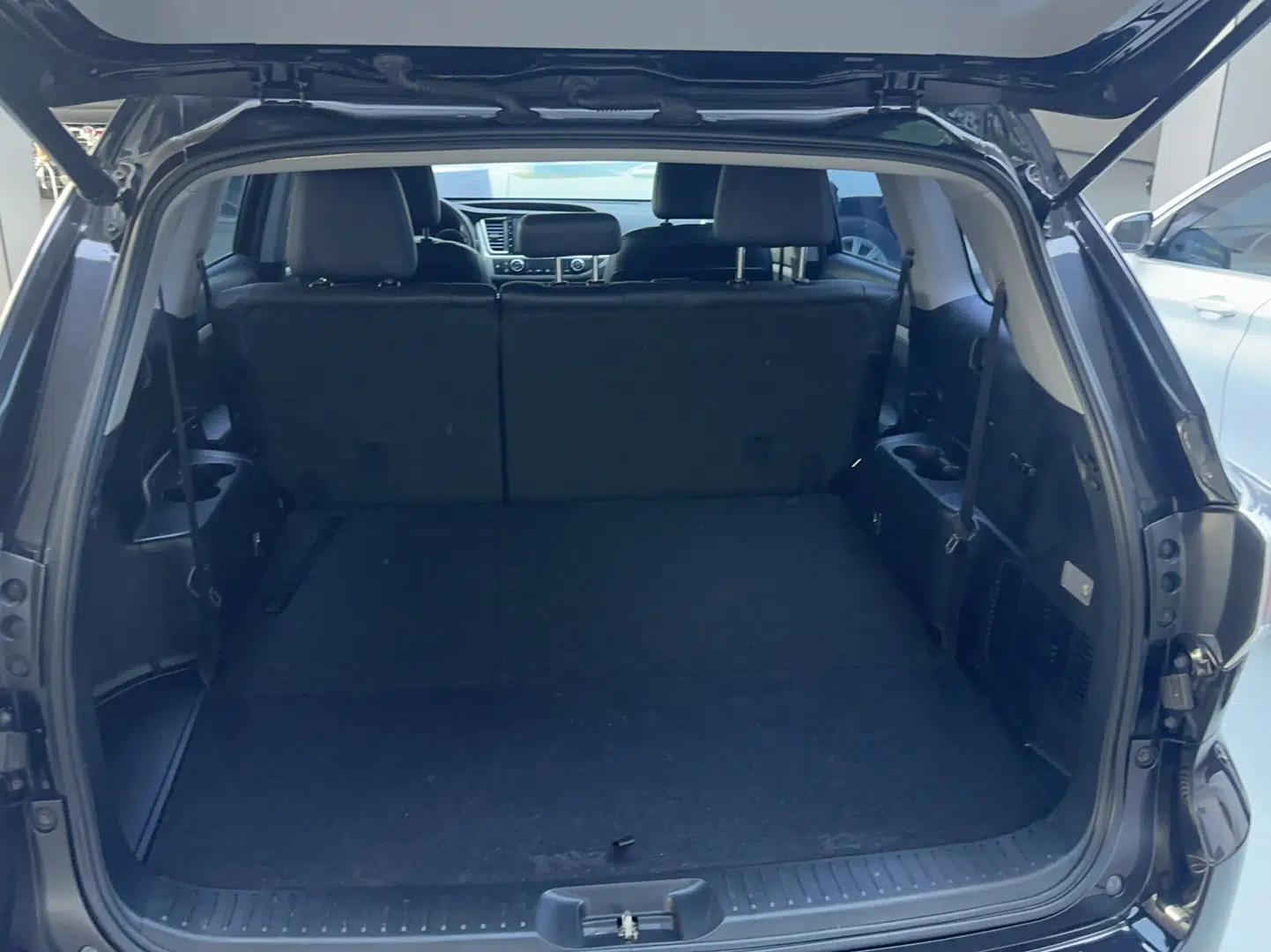 Toyota Highlander 2015 2.0T Four-Wheel Drive Luxury Edition 7-Seater — миниатюра 12