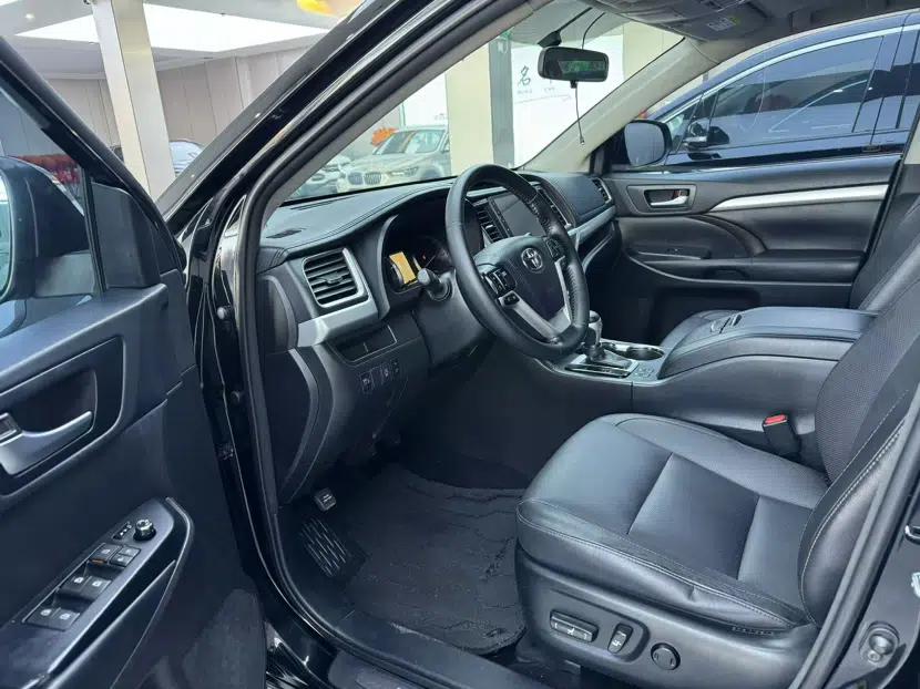 Toyota Highlander 2015 2.0T Four-Wheel Drive Luxury Edition 7-Seater — миниатюра 14