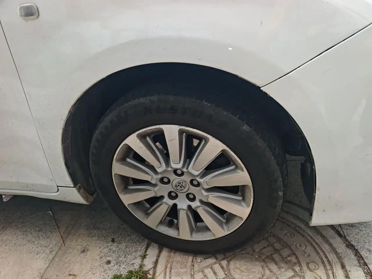 Toyota SIENNA 2015 3.5L 4WD LE Gasoline U.S. Specification — миниатюра 8