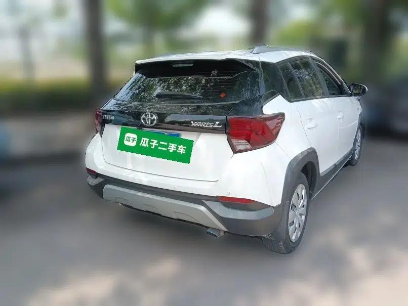 Toyota YARiS L Zhi Xuan 2022 1.5L CVT Leading PLUS Edition — миниатюра 6