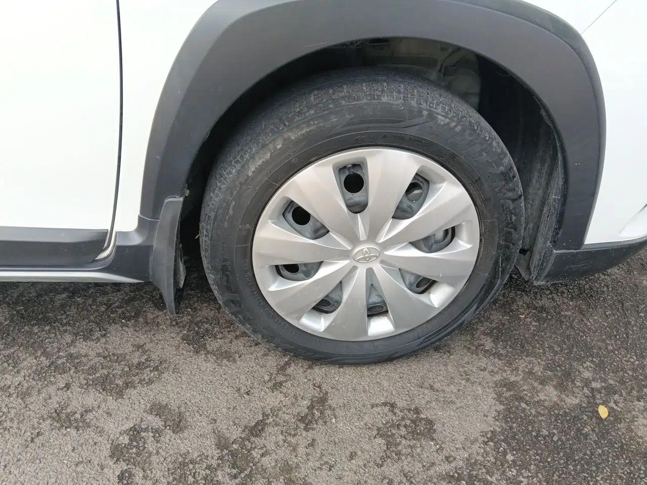 Toyota YARiS L Zhi Xuan 2022 1.5L CVT Leading PLUS Edition — миниатюра 8