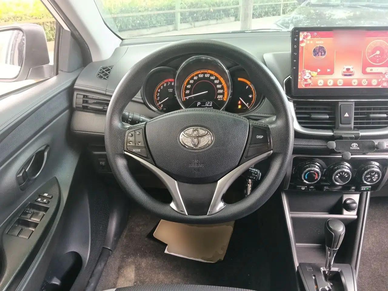 Toyota YARiS L Zhi Xuan 2022 1.5L CVT Leading PLUS Edition — миниатюра 10