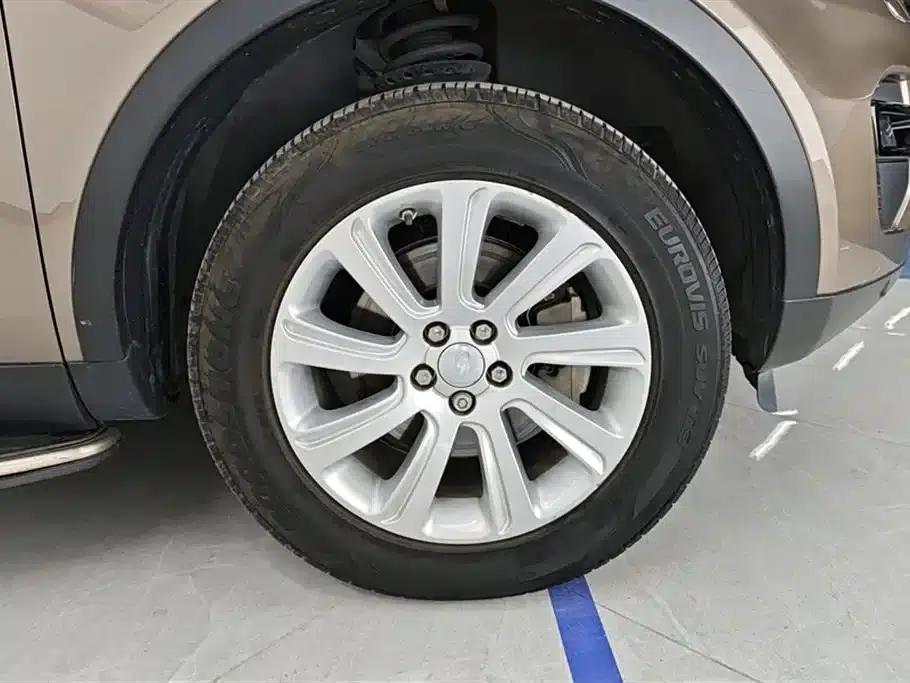 Discovery Sport 2017 2.0T SE — миниатюра 6