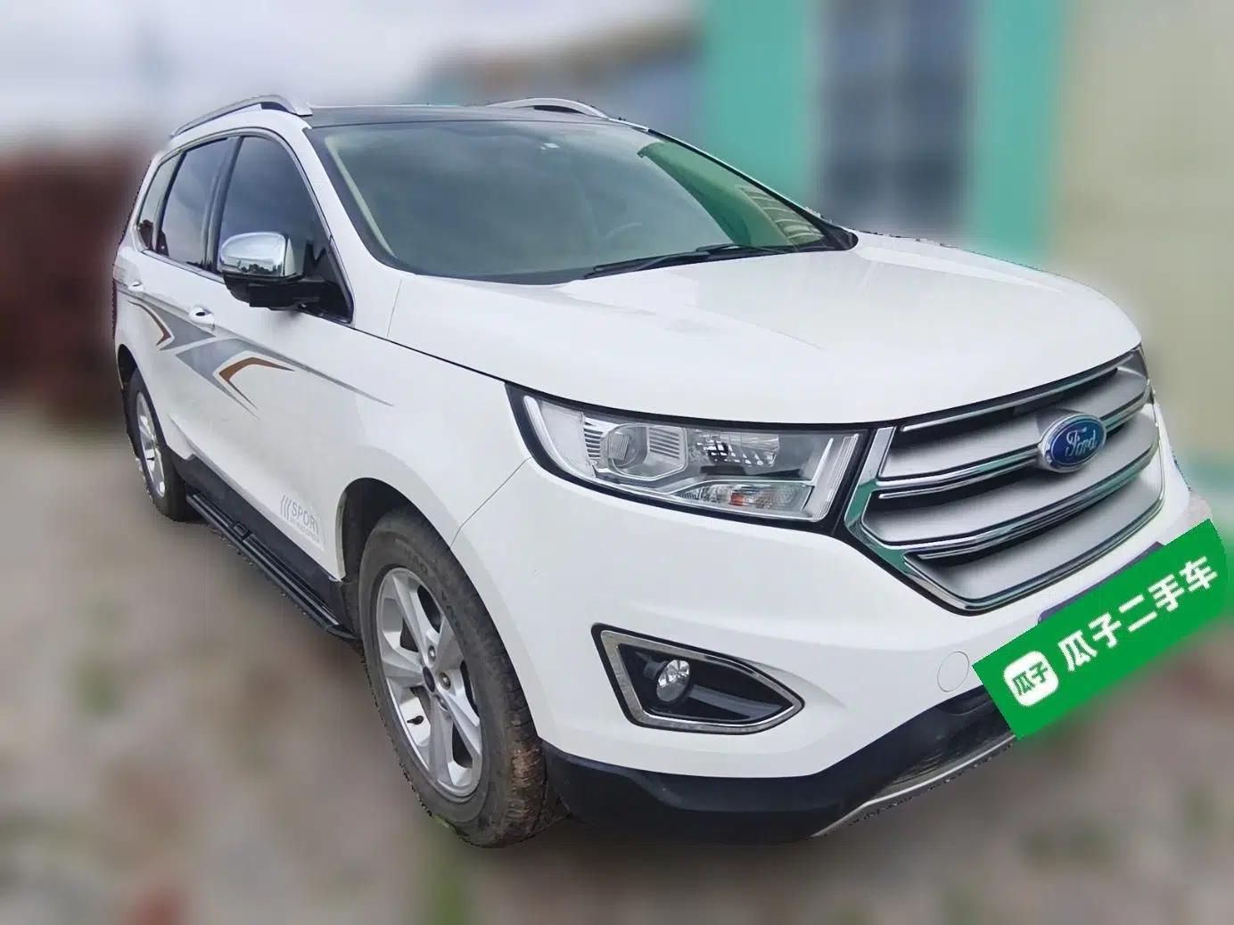 Ford Edge 2016 EcoBoost 245 Two-Wheel-Drive Titanium 5-Seater — миниатюра 3