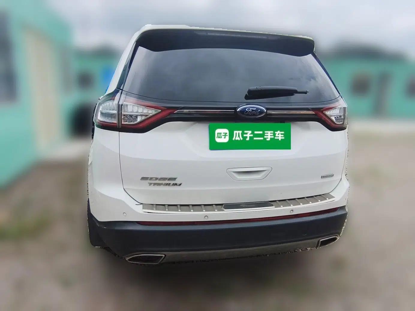 Ford Edge 2016 EcoBoost 245 Two-Wheel-Drive Titanium 5-Seater — миниатюра 5