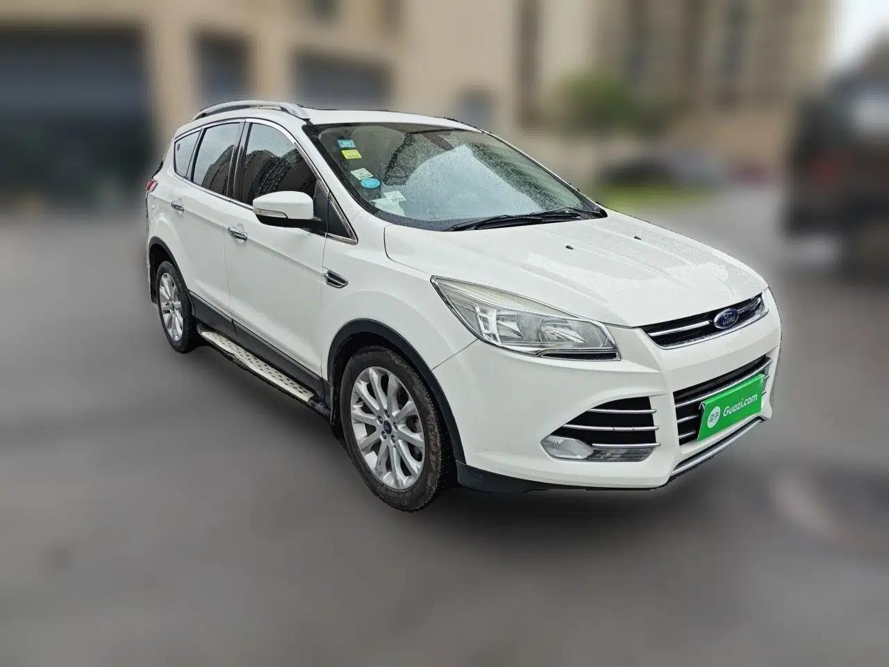 Ford Kuga 2013 1.6L GTDi Two-Wheel-Drive Trend Model — миниатюра 3