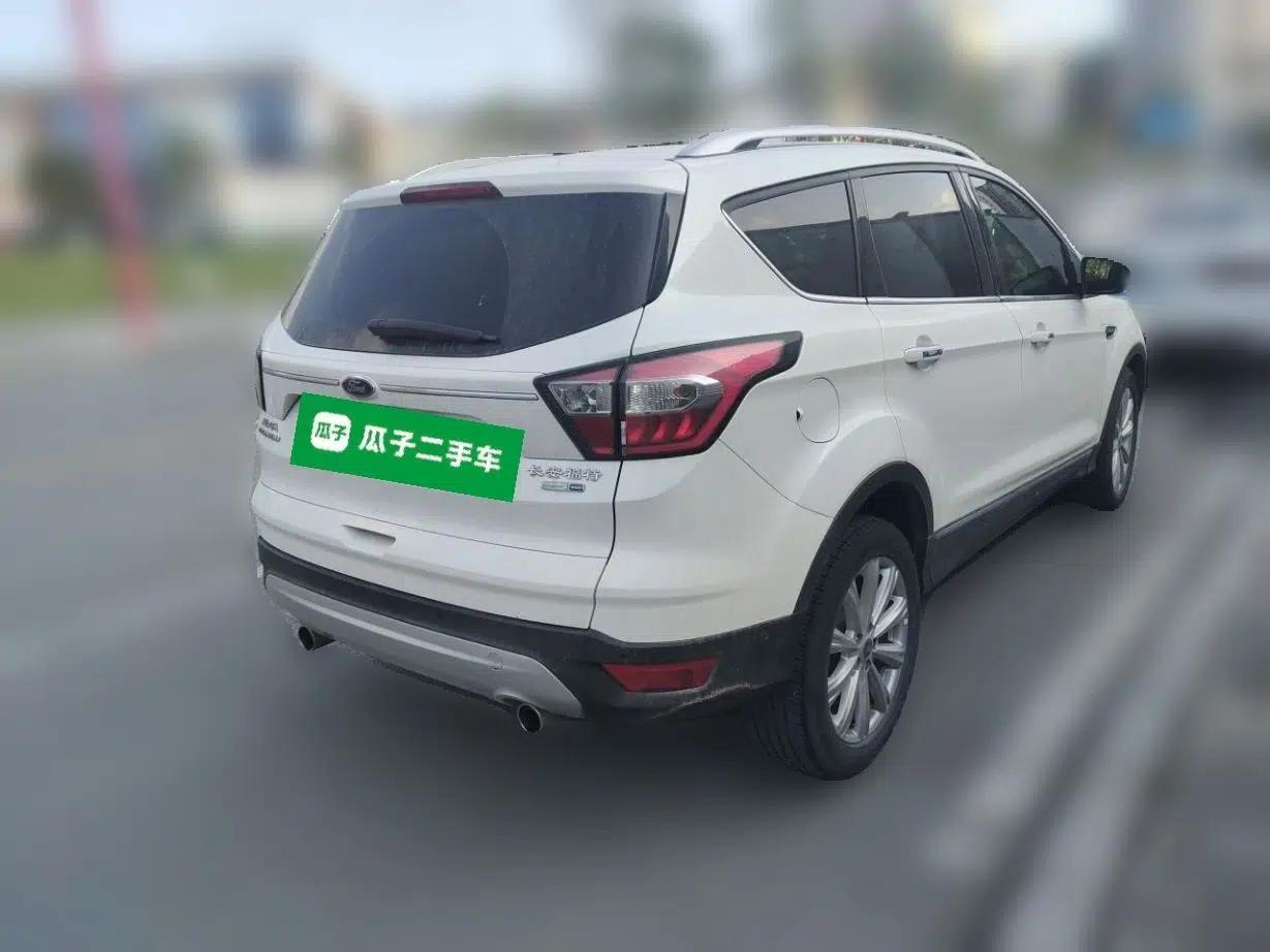 Ford Kuga 2017 EcoBoost 245 Four-Wheel Drive Titanium Edition — миниатюра 6