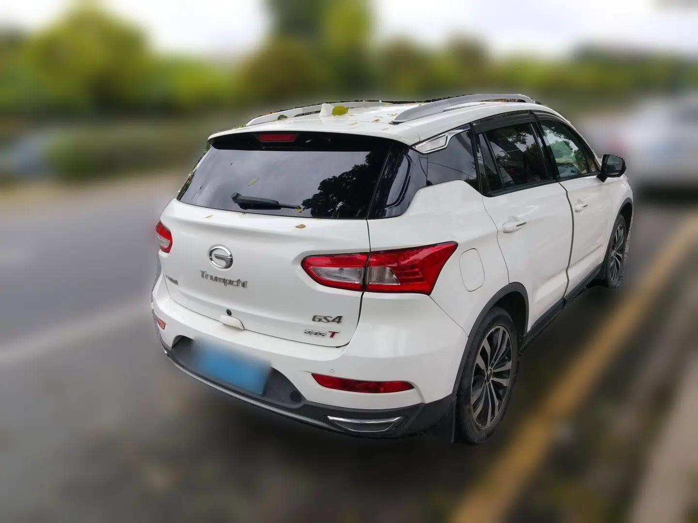 GAC Trumpchi GS4 2017 235T Automatic Two-Wheel Drive Luxury Smart Connectivity Version — миниатюра 6