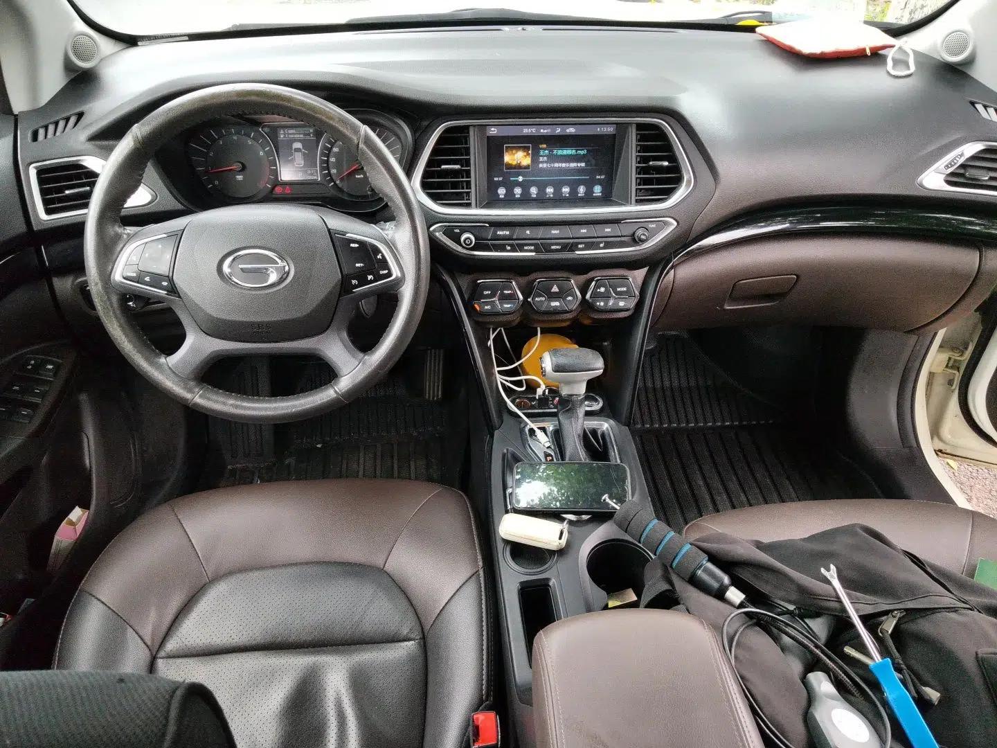 GAC Trumpchi GS4 2017 235T Automatic Two-Wheel Drive Luxury Smart Connectivity Version — миниатюра 9