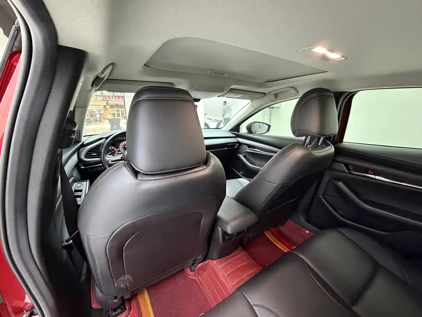 Mazda3 Axela 2023 2.0L Automatic Premium Edition — миниатюра 16