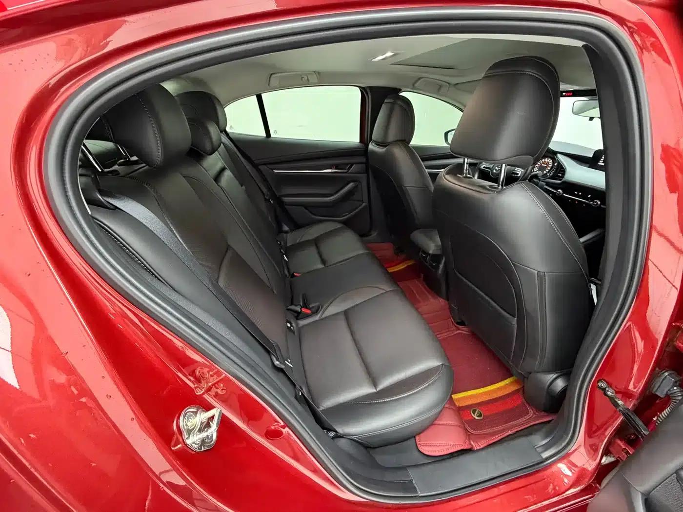 Mazda3 Axela 2023 2.0L Automatic Premium Edition — миниатюра 18