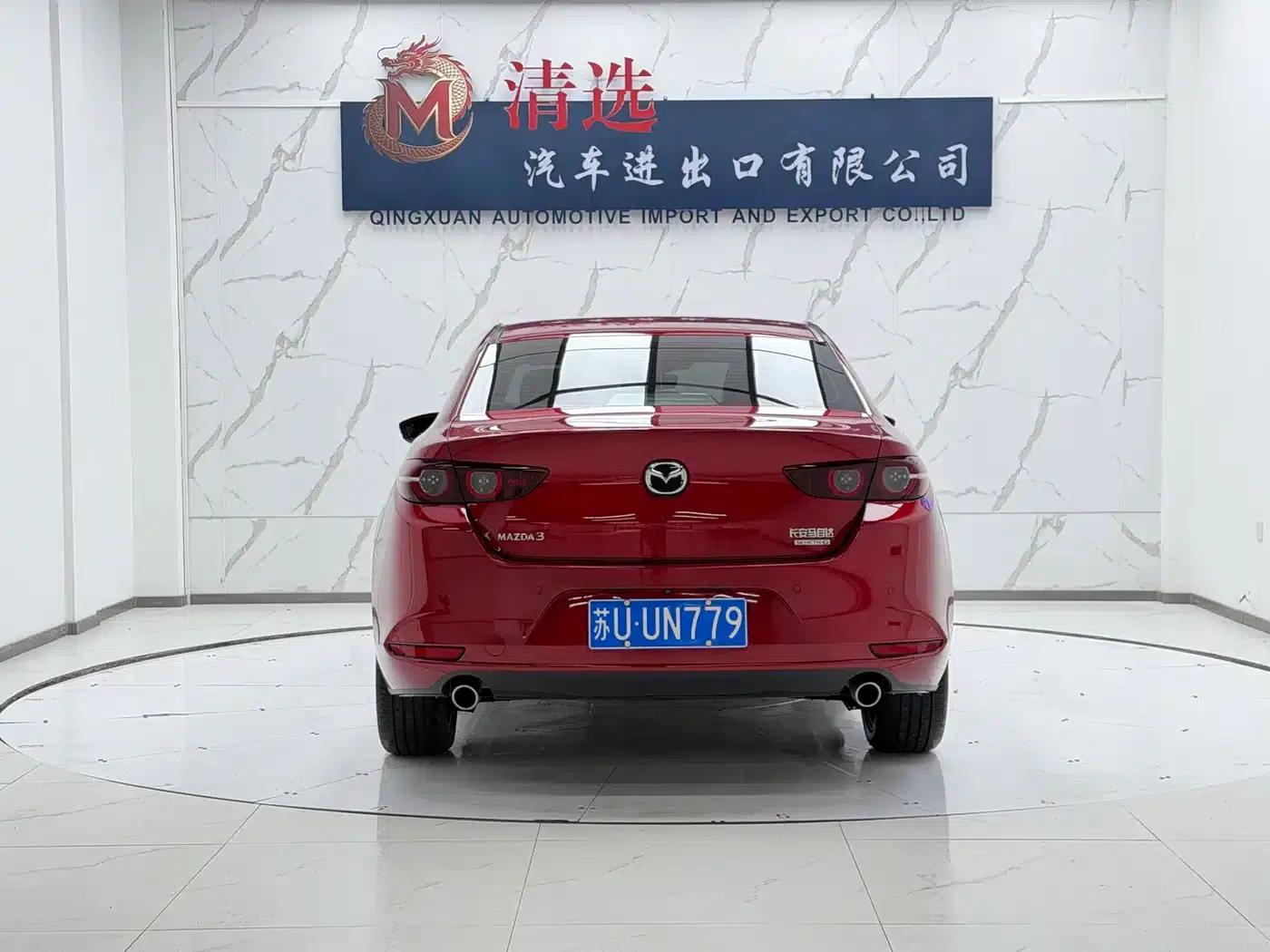 Mazda3 Axela 2023 2.0L Automatic Premium Edition — миниатюра 5