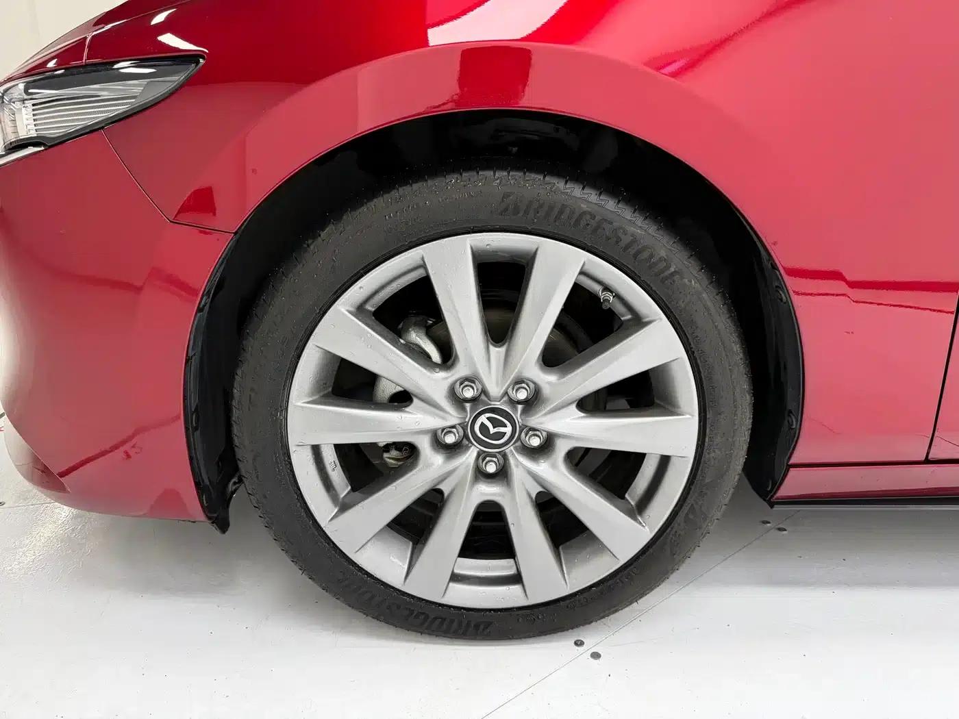Mazda3 Axela 2023 2.0L Automatic Premium Edition — миниатюра 8