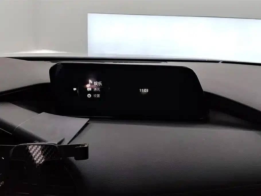 Mazda3 Axela 2021 2.0L Automatic E-Engine Edition — миниатюра 13