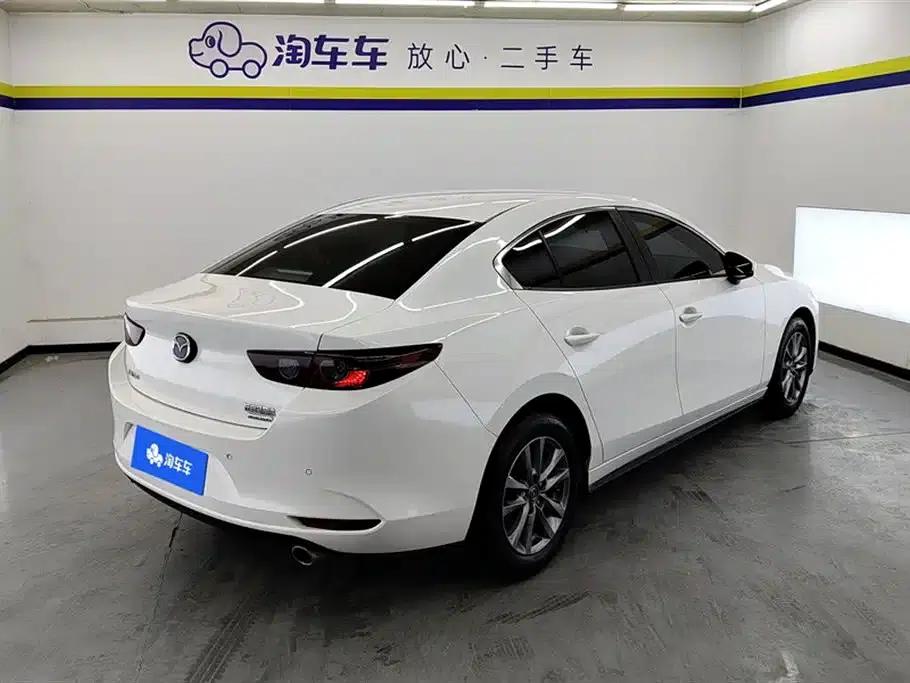 Mazda3 Axela 2021 2.0L Automatic E-Engine Edition — миниатюра 3
