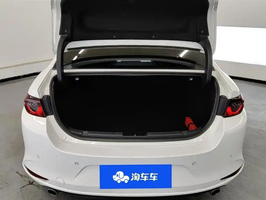 Mazda3 Axela 2021 2.0L Automatic E-Engine Edition — миниатюра 4