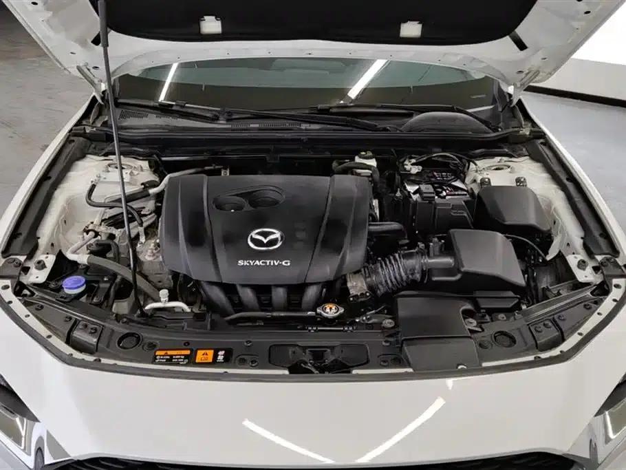 Mazda3 Axela 2021 2.0L Automatic E-Engine Edition — миниатюра 10