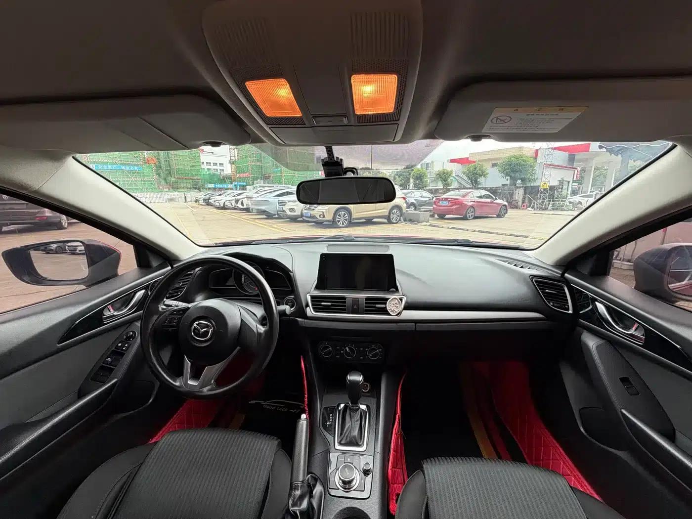 Mazda3 Axela 2016 Sedan 1.5L Automatic Comfort — миниатюра 8