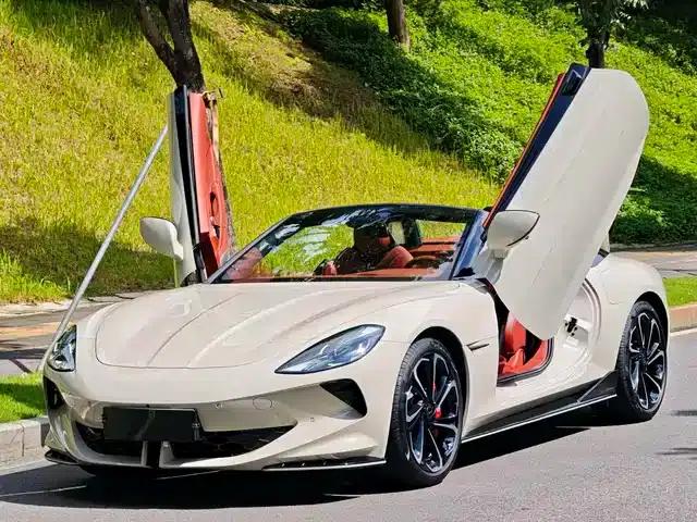 MG Cyberster 2024 520km Legendary 4WD Red Top Edition
