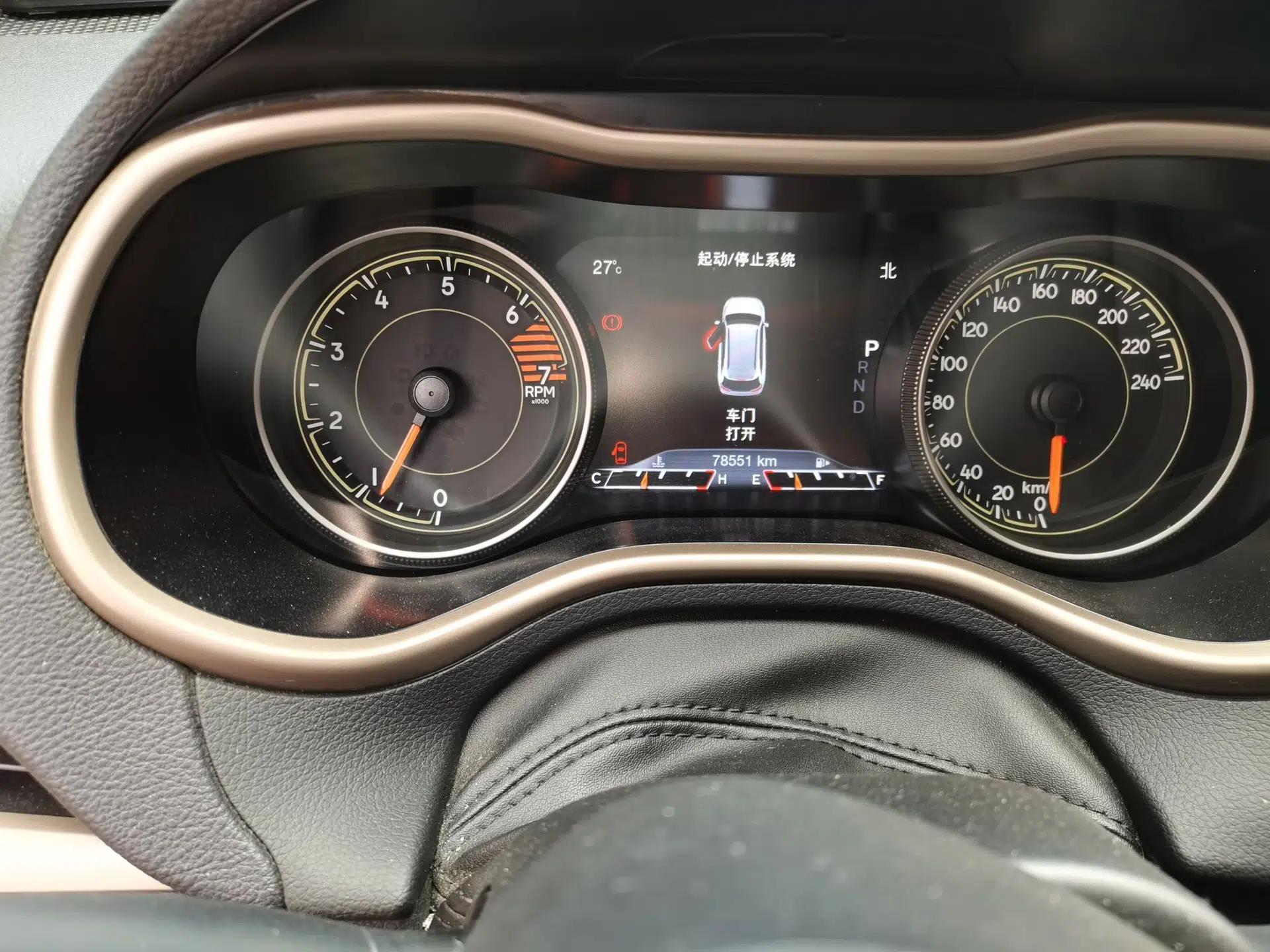 Jeep Cherokee 2016 2.4L Professional Smart Version — миниатюра 12