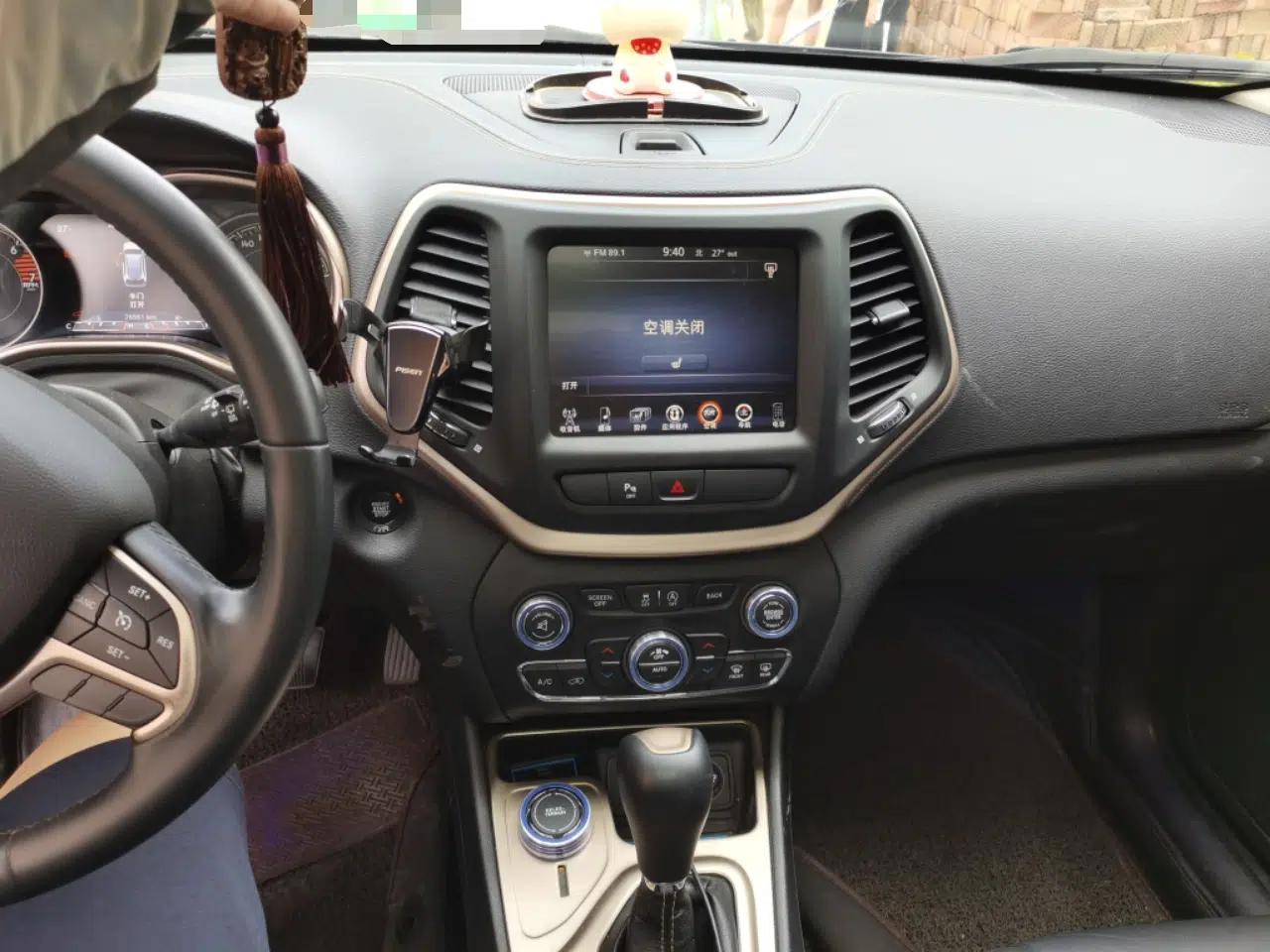 Jeep Cherokee 2016 2.4L Professional Smart Version — миниатюра 13