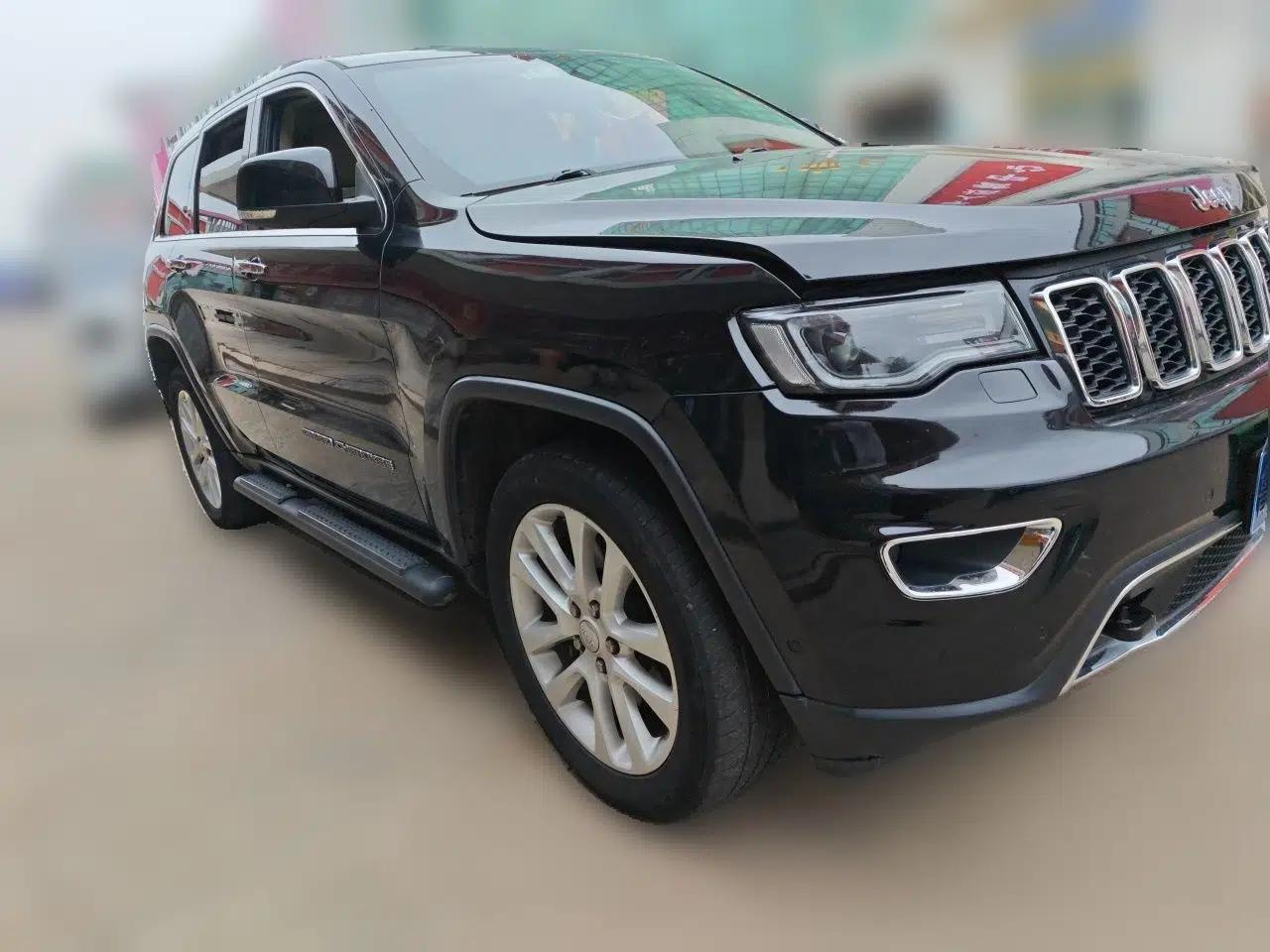 Jeep Grand Cherokee — миниатюра 3