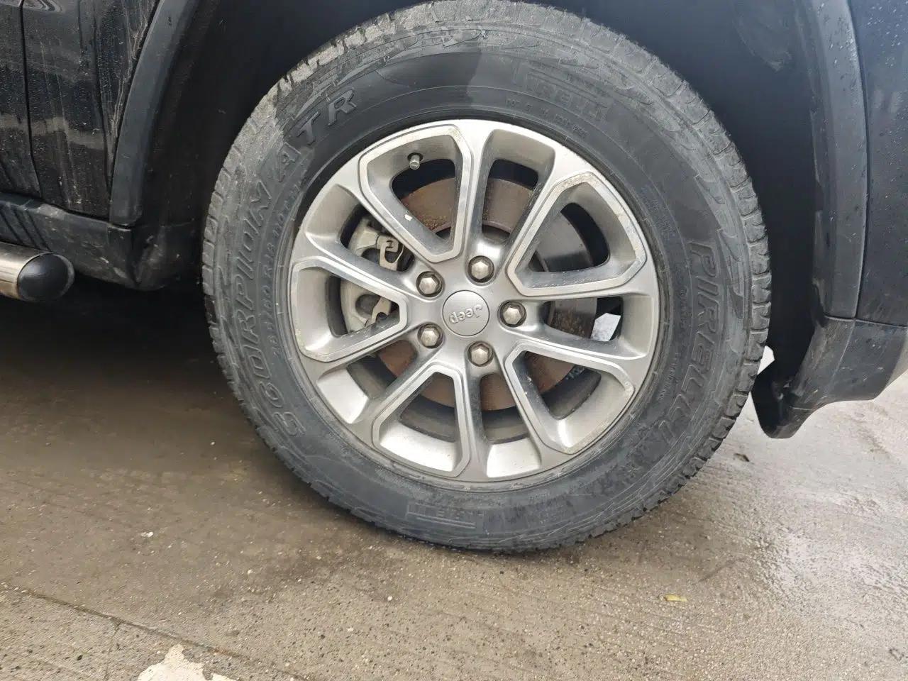 Jeep Grand Cherokee 2013 3.6L Luxury Navigation Edition — миниатюра 8