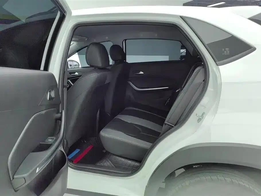 Chery Tiggo 3x 2024 1.5L CVT Premium Edition — миниатюра 11