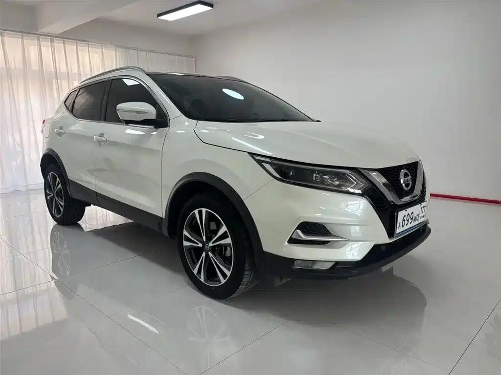 Nissan Qashqai 2022 2.0L CVT XV Prem.Pro Luxury Navigation Edition — миниатюра 3