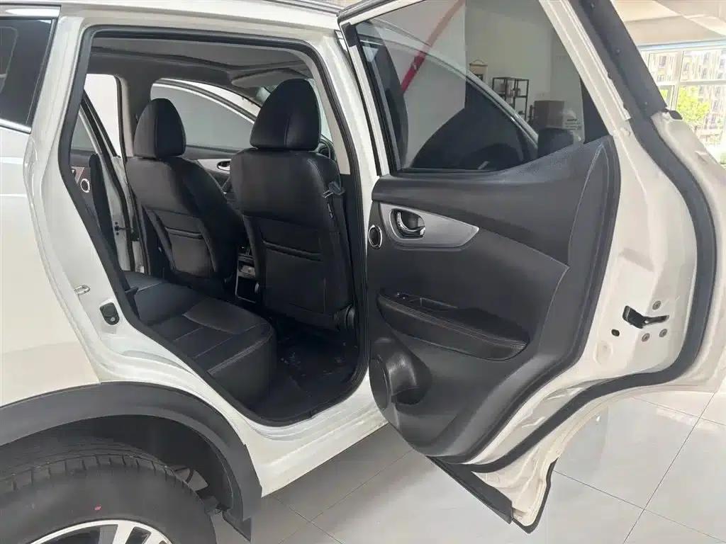 Nissan Qashqai 2022 2.0L CVT XV Prem.Pro Luxury Navigation Edition — миниатюра 7