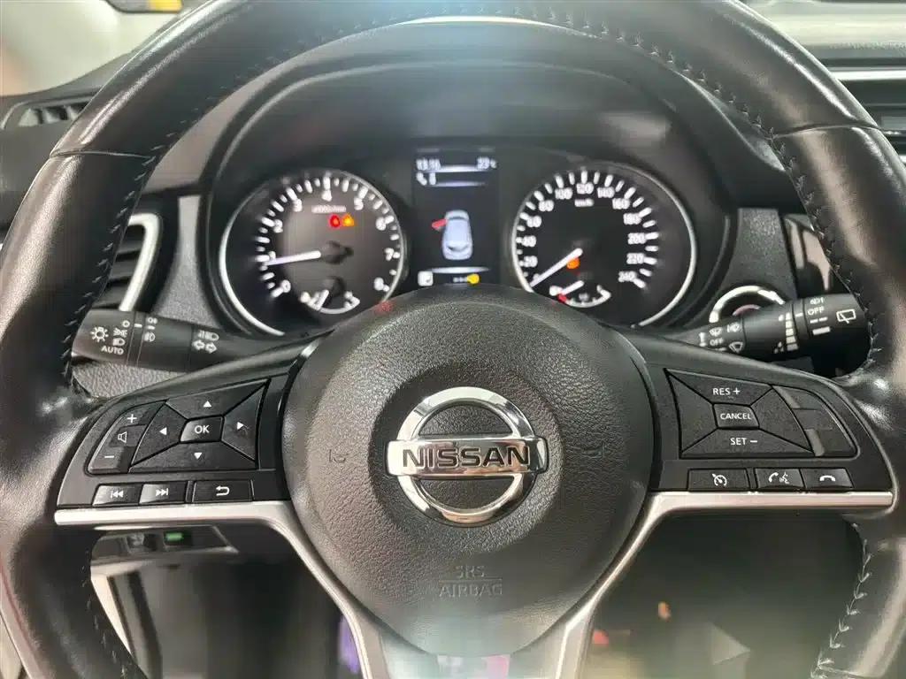 Nissan Qashqai 2022 2.0L CVT XV Prem.Pro Luxury Navigation Edition — миниатюра 9