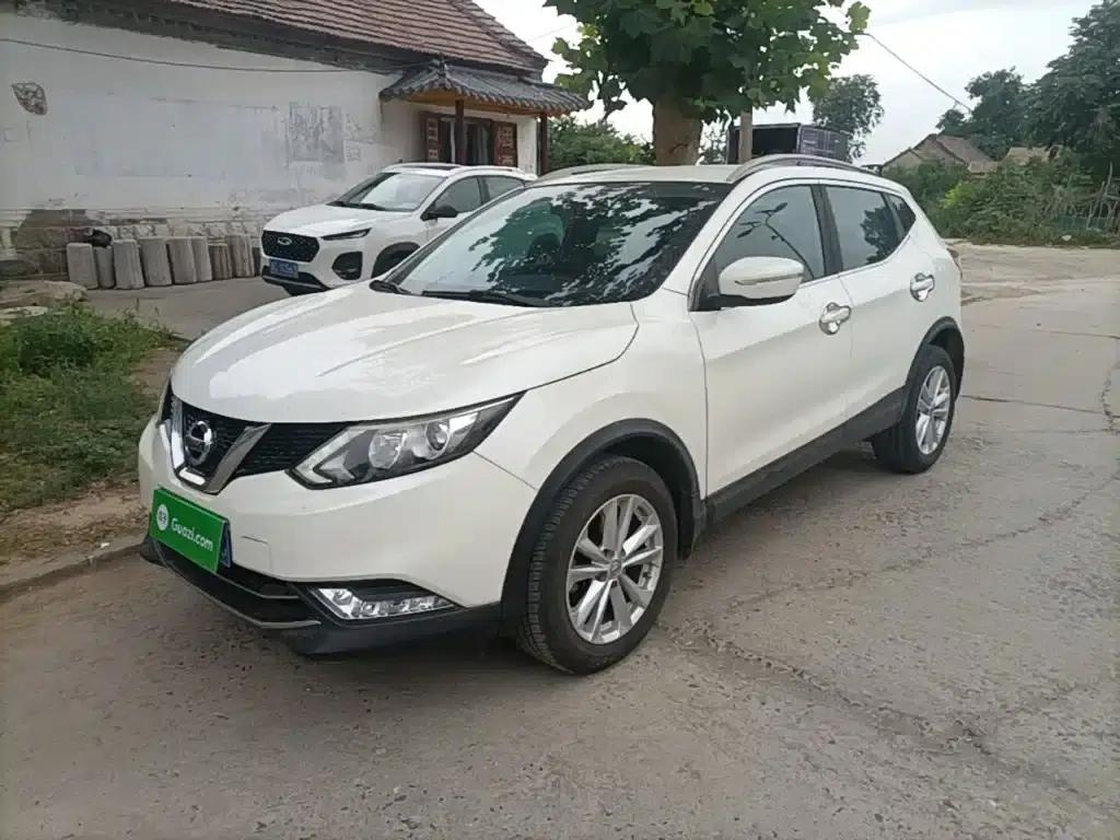 Nissan Qashqai 2016 2.0L CVT Elite Edition — миниатюра 2
