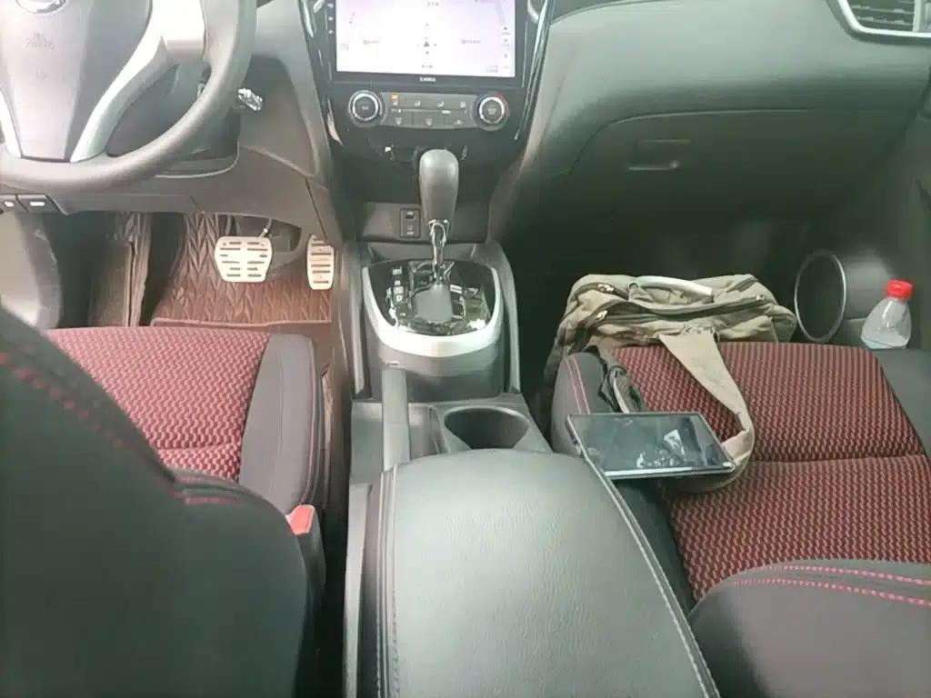 Nissan Qashqai 2016 2.0L CVT Elite Edition — миниатюра 14