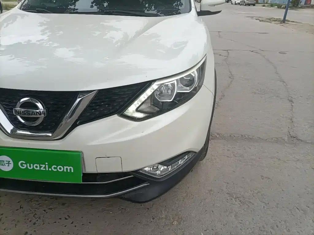 Nissan Qashqai 2016 2.0L CVT Elite Edition — миниатюра 24